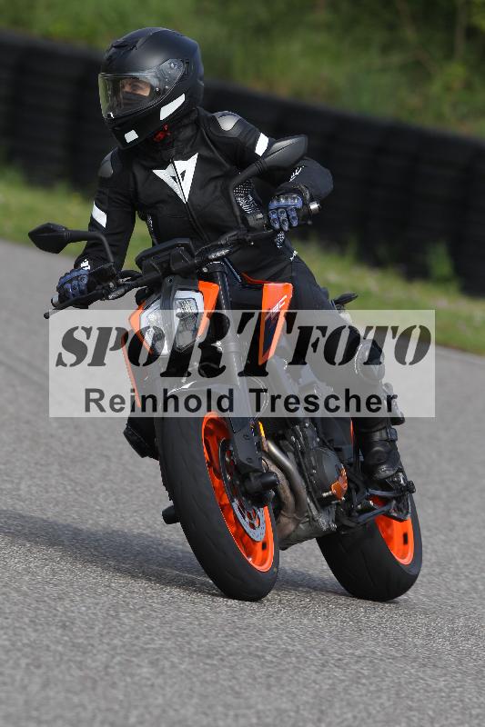 /Archiv-2025/10 23.04.2025 Cornu Master School ADR/gruen-vert/1